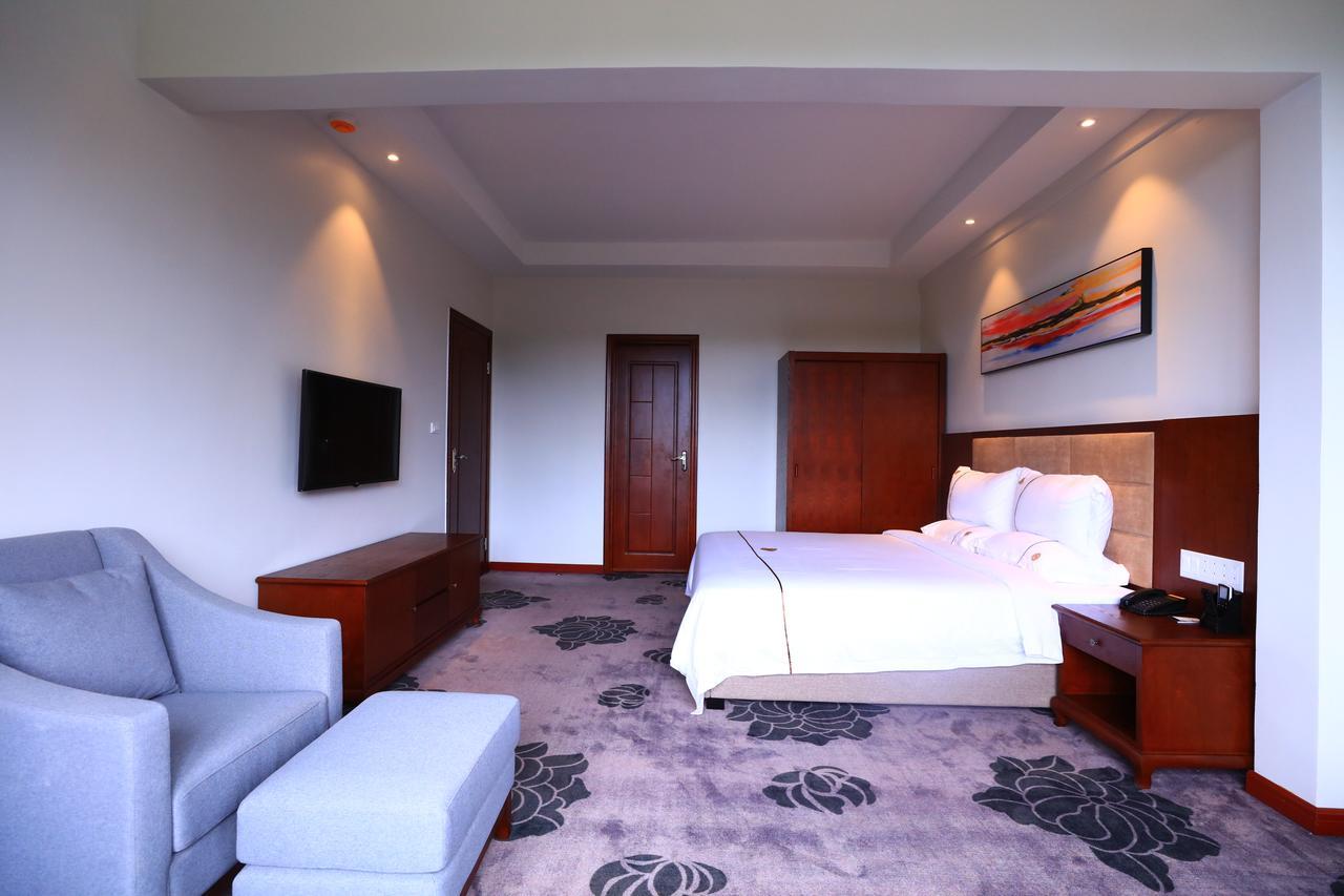 Tf Seaside Hotel Garapan Ngoại thất bức ảnh
