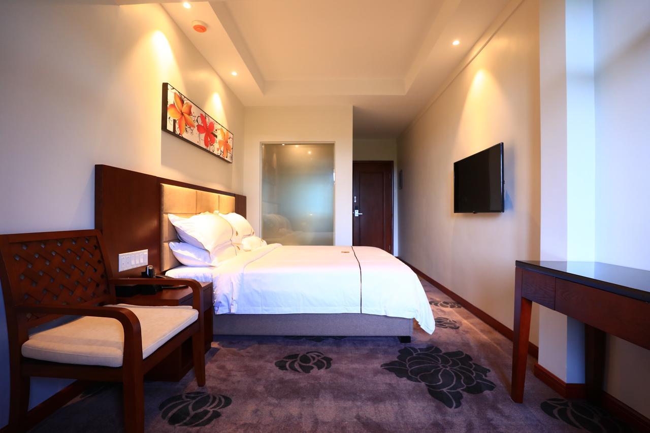 Tf Seaside Hotel Garapan Ngoại thất bức ảnh